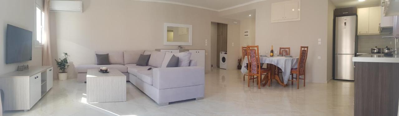 Harry'S Apartment Lefkimmi  Bagian luar foto