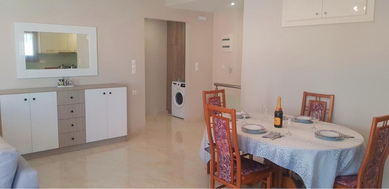 Harry'S Apartment Lefkimmi  Bagian luar foto