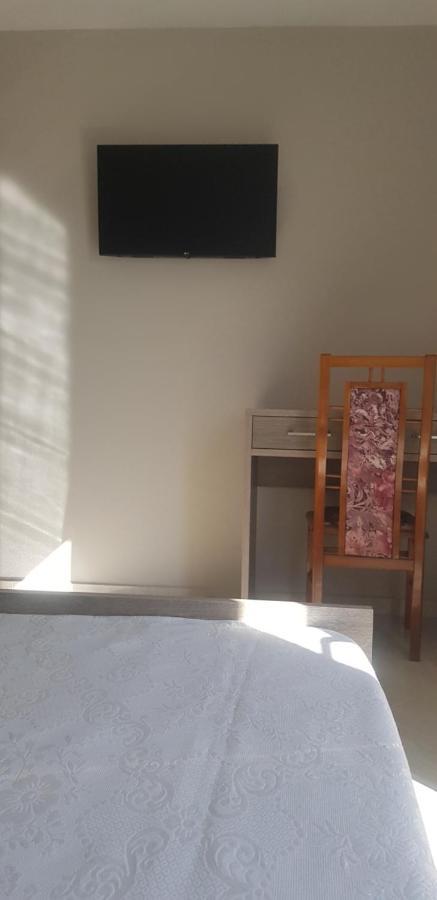 Harry'S Apartment Lefkimmi  Bagian luar foto