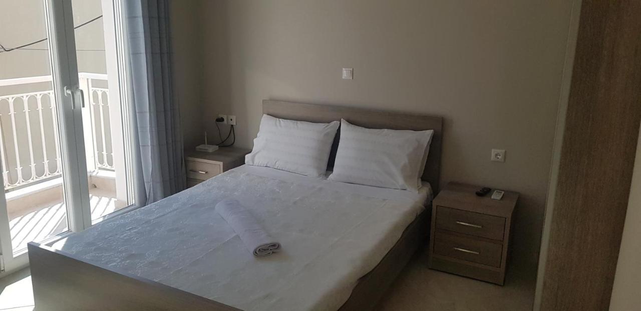 Harry'S Apartment Lefkimmi  Bagian luar foto